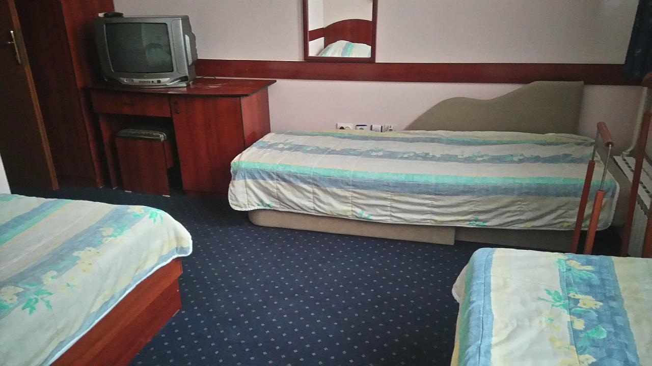 Hotel Mimoza Κουμάνοβο Εξωτερικό φωτογραφία